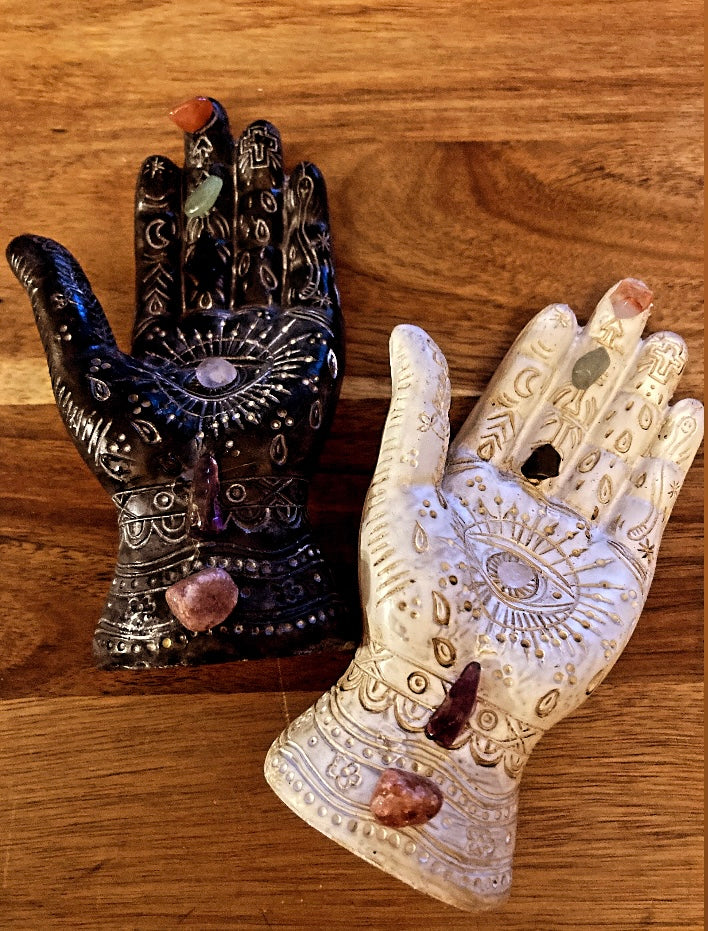 Hamsa Hand – Casa Luna 2020